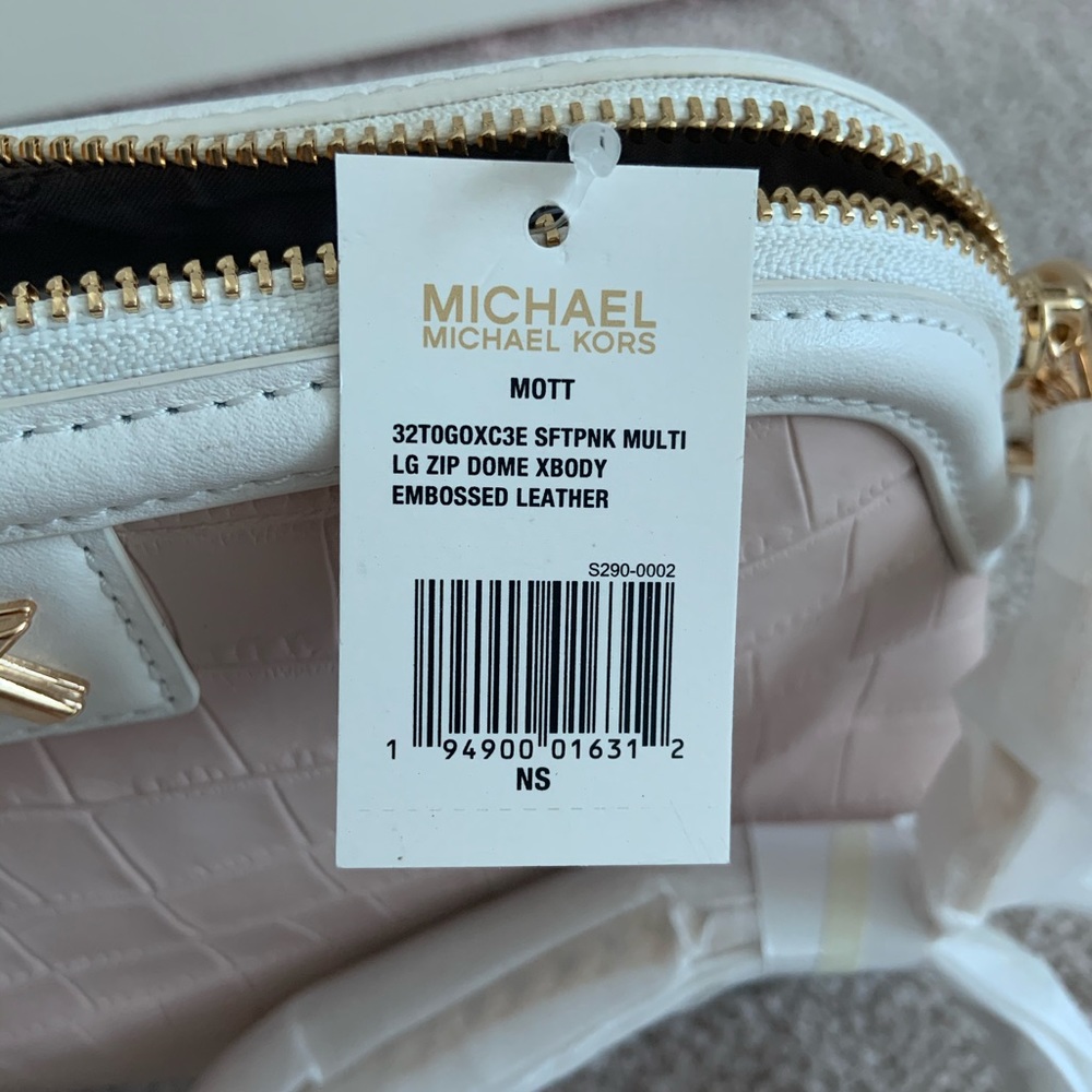 Micheal Kors Crocodile Embossed crossbody - Picture 5 of 15